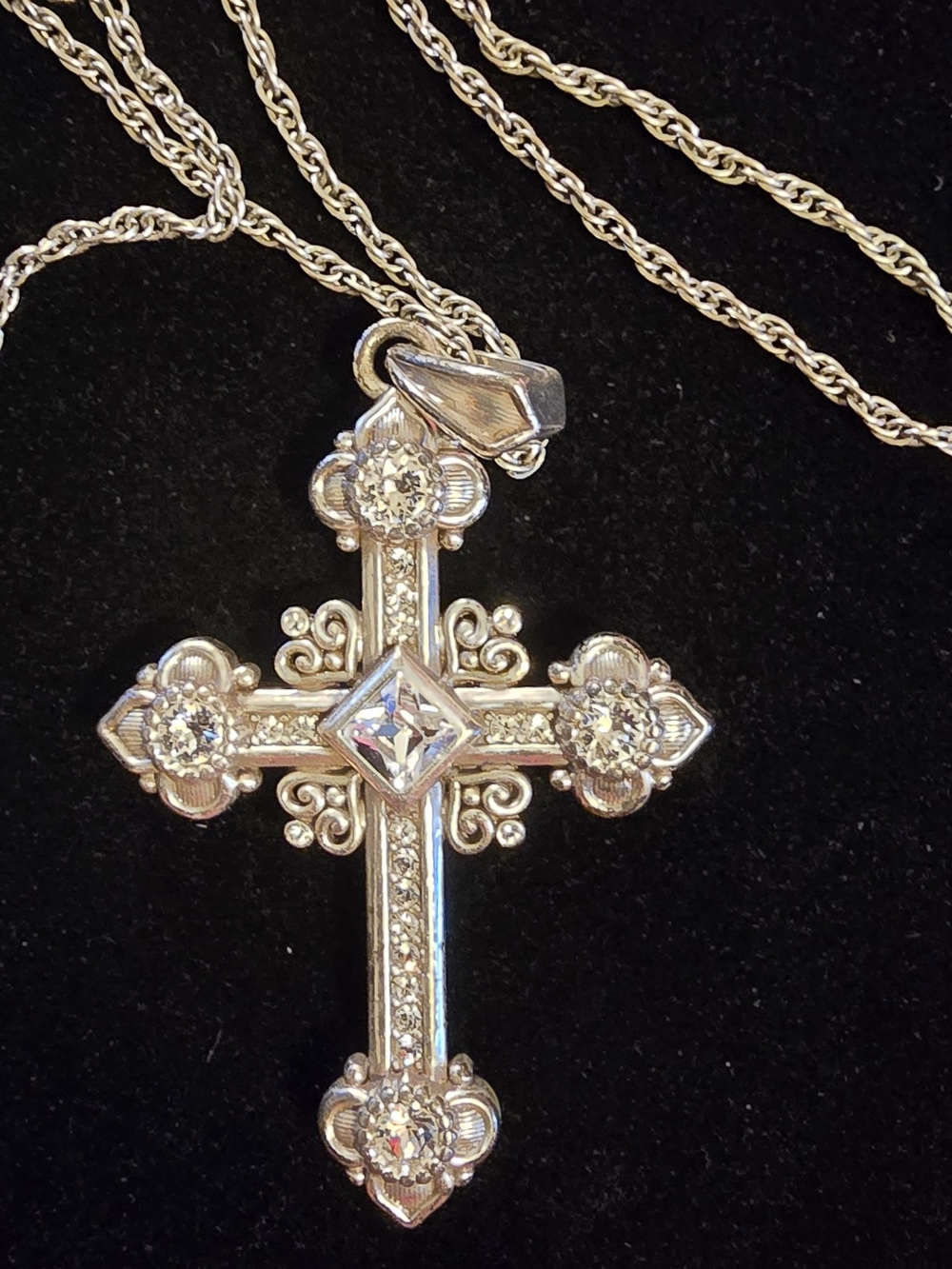 Retired Brighton two-tone cross necklace 28 Inch